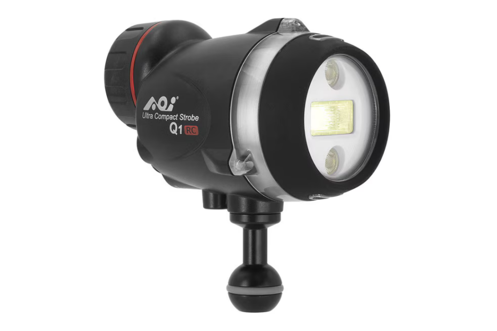 AOI Q1RC Strobe available from Underwater Photo Company